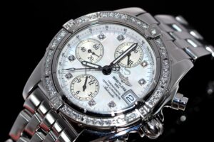 Breitling, 40mm "Chrono Cockpit" Chronograph Ref.A13357 auto/date in Steel with Diamonds & Pearl - Image 9