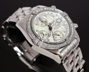 Breitling, 40mm "Chrono Cockpit" Chronograph Ref.A13357 auto/date in Steel with Diamonds & Pearl - Image 6