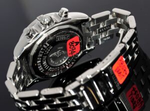 Breitling, 40mm "Chrono Cockpit" Chronograph Ref.A13357 auto/date in Steel with Diamonds & Pearl - Image 2