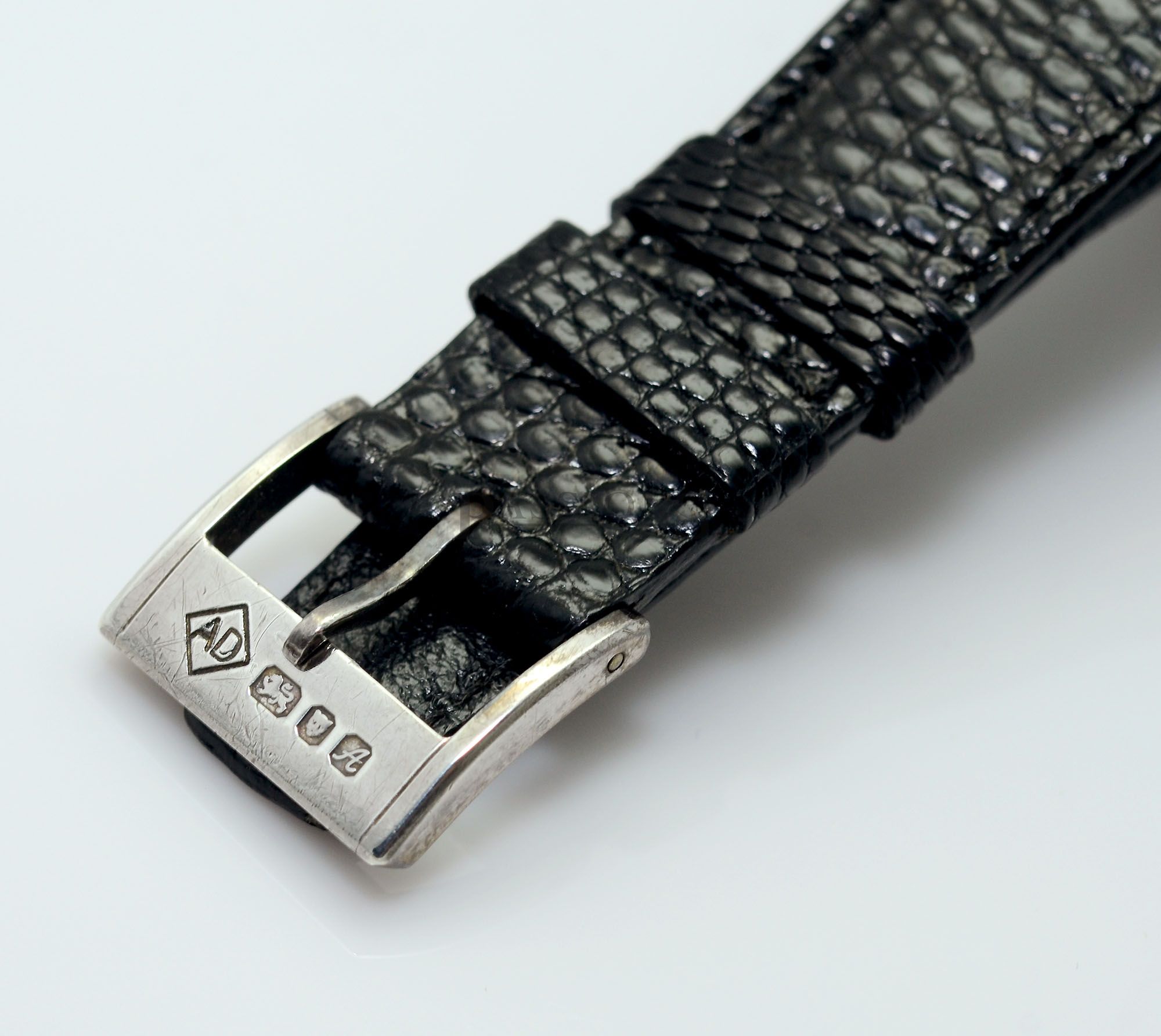 P915-Dunhill5