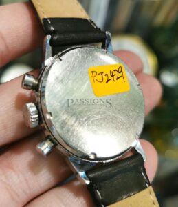 C.1960s Zodiac 36mm Chronograph Ref.7721 manual wind reverse panda dial in Chrome and steel - Image 4