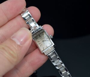 C.1966 Omega Ladys rectangular cocktail watch with Brilliant-cut diamonds hunter cover manual winding in 18KWG and box - Image 12
