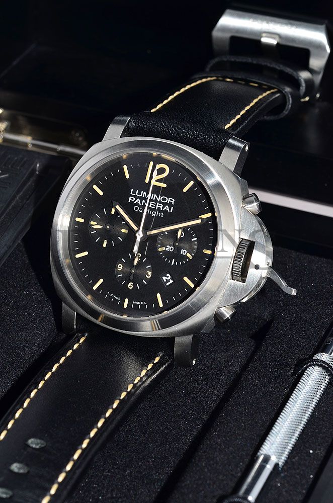 2011 Panerai 44mm Pam00356 “Luminor Daylight” automatic date Chronometer certified Chronograph in Steel with “Dirty dial”. F/set